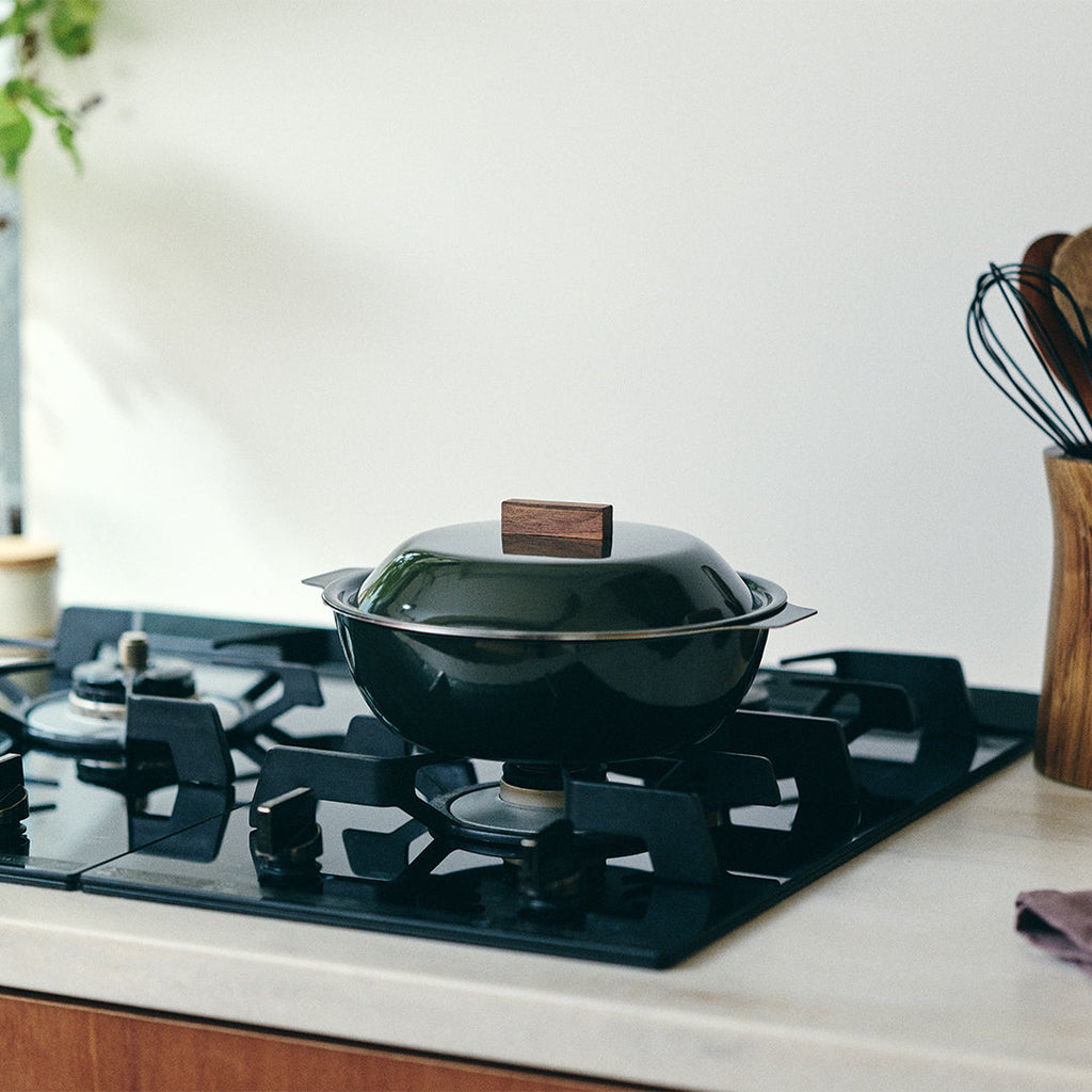 KINTO KAKOMI IH ENAMEL POT 1L CHARCOAL