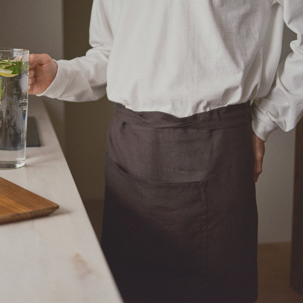 KINTO FUTO HALF APRON ALI  WHITE 1