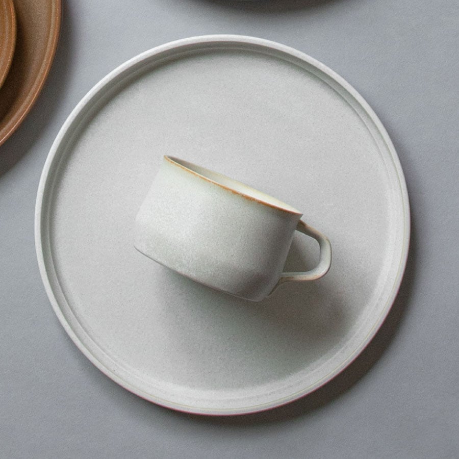 FOG Plate 250mm | Large Minimalist Ceramic Dinner Plate by KINTO