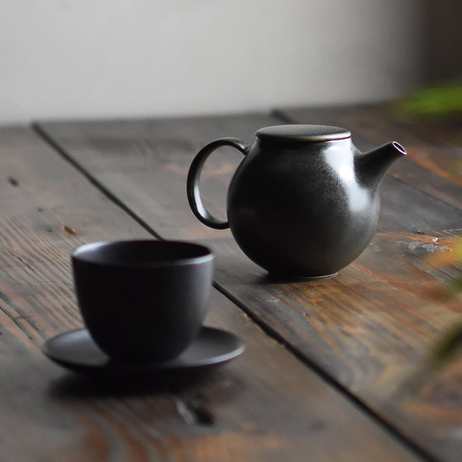  KINTO PEBBLE TEAPOT 500ML / 18OZ  BLACK 11