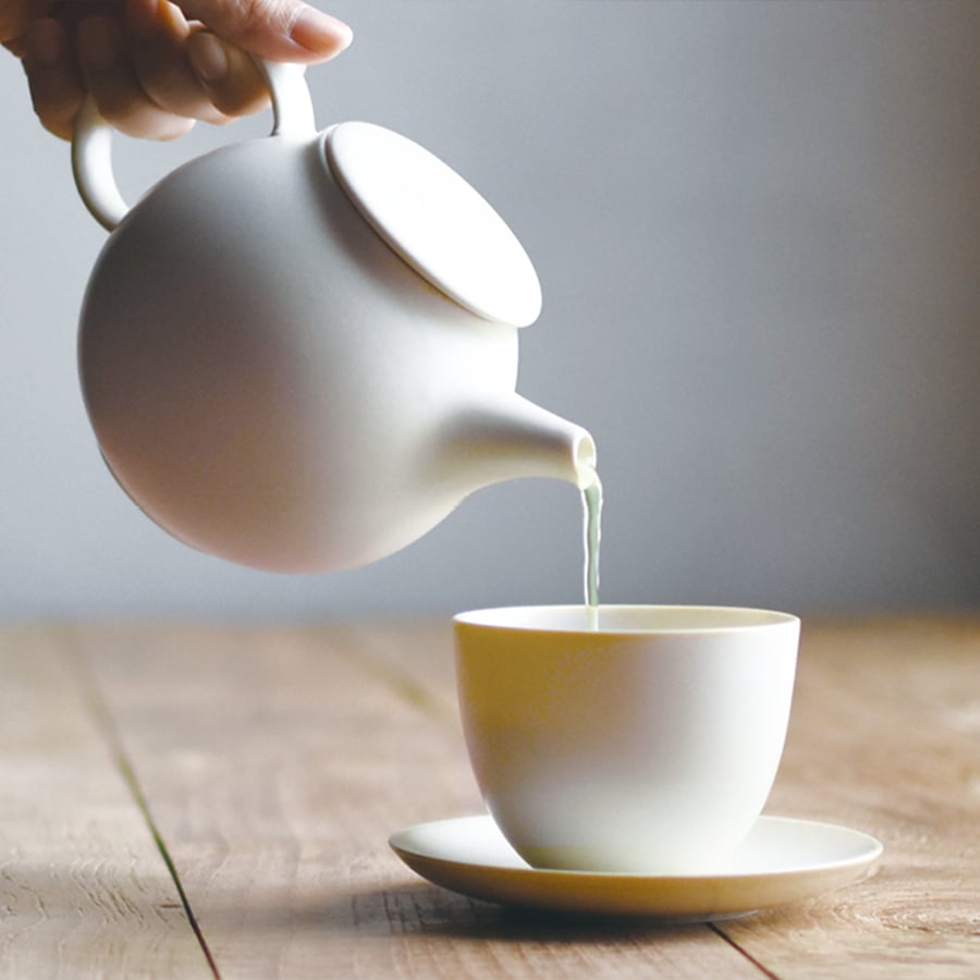  KINTO PEBBLE TEAPOT 500ML / 18OZ  WHITE 2