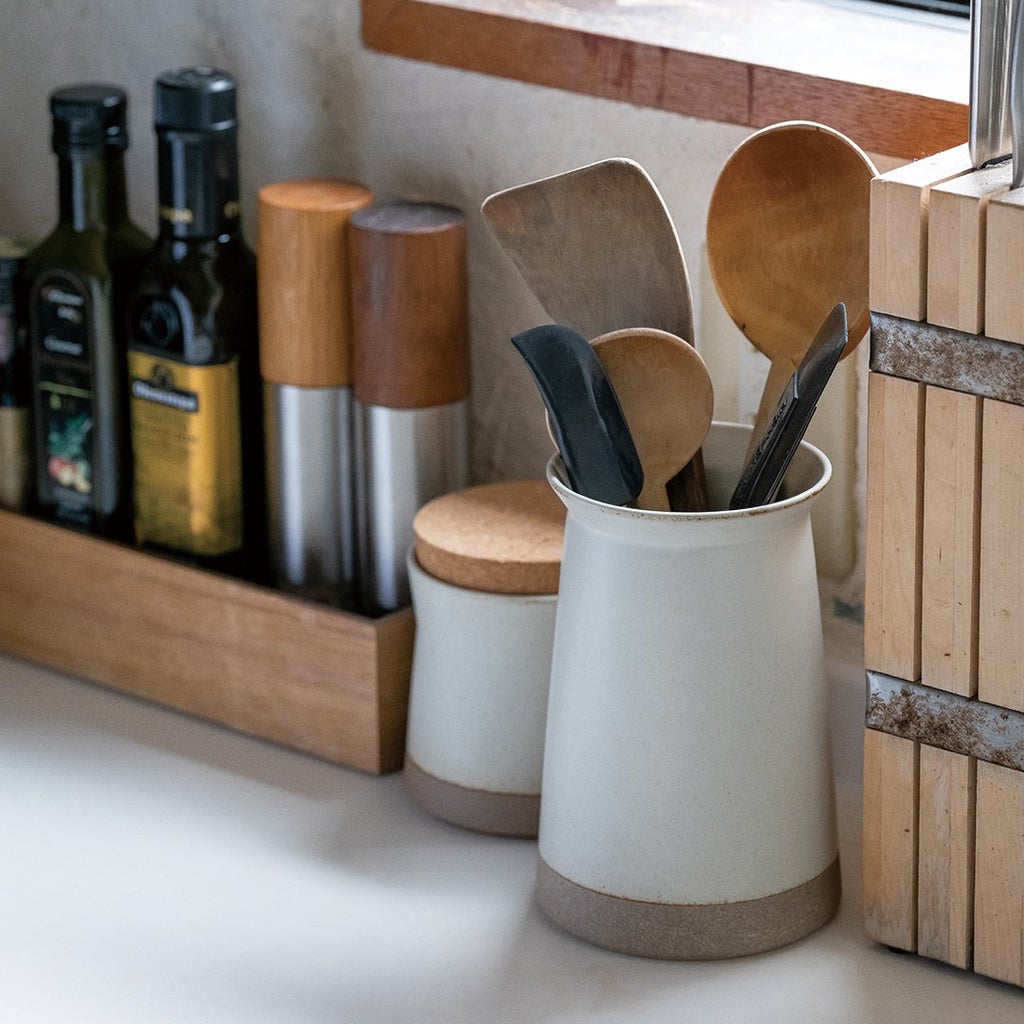 CLK-211 Utensil Holder 75mm | Handmade Stoneware Holder by KINTO