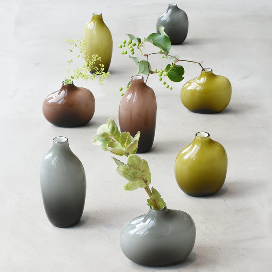 KINTO SACCO Vase Glass 02 – Organic Glass Vase for Single Stems